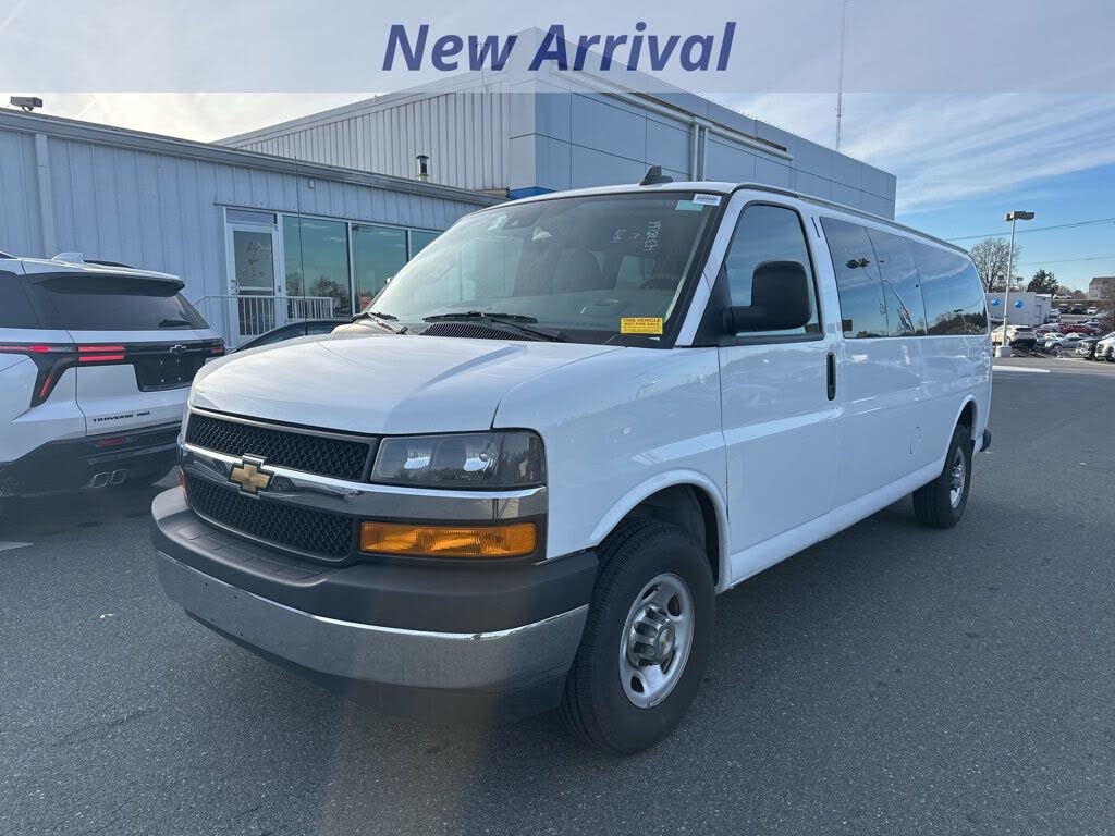 2024 Chevrolet Express 3500 LT Extended RWD