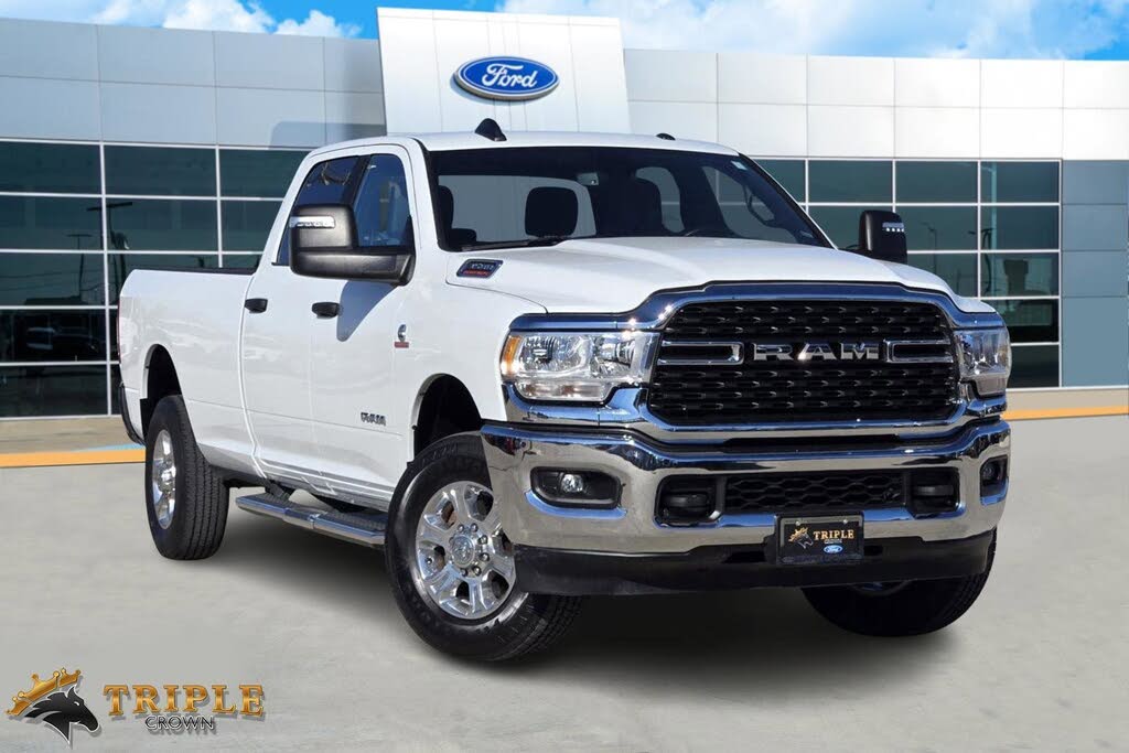 2024 RAM 3500 Big Horn Crew Cab LB 4WD