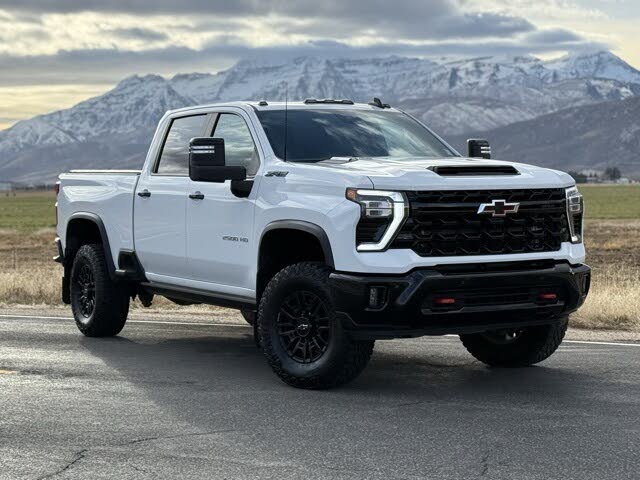 2025 Chevrolet Silverado 2500HD ZR2 Crew Cab 4WD