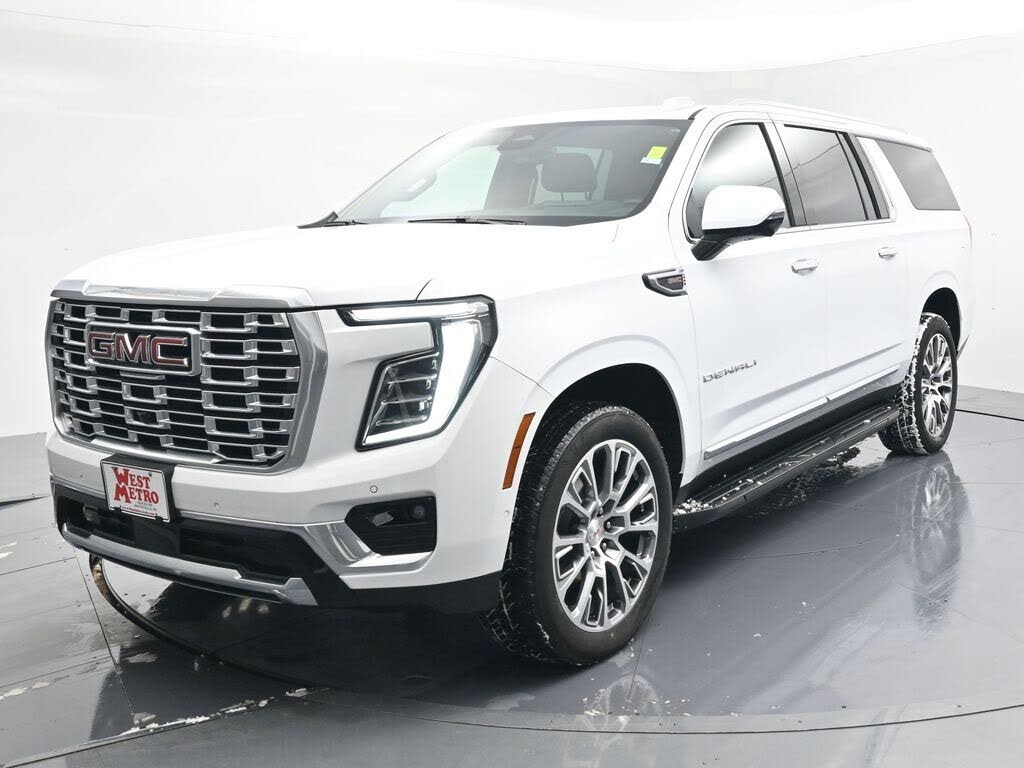 2025 GMC Yukon XL Denali 4WD