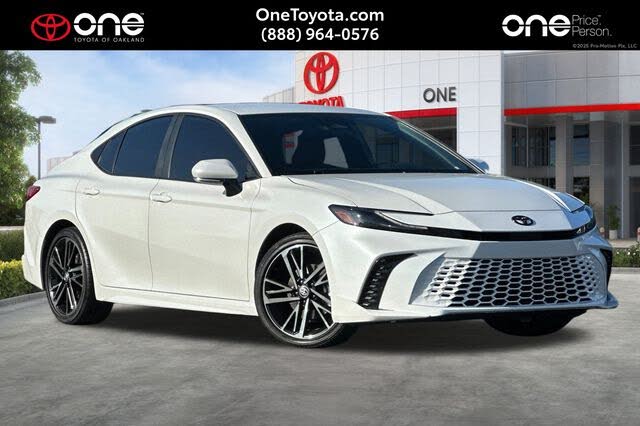 2025 Toyota Camry XSE FWD
