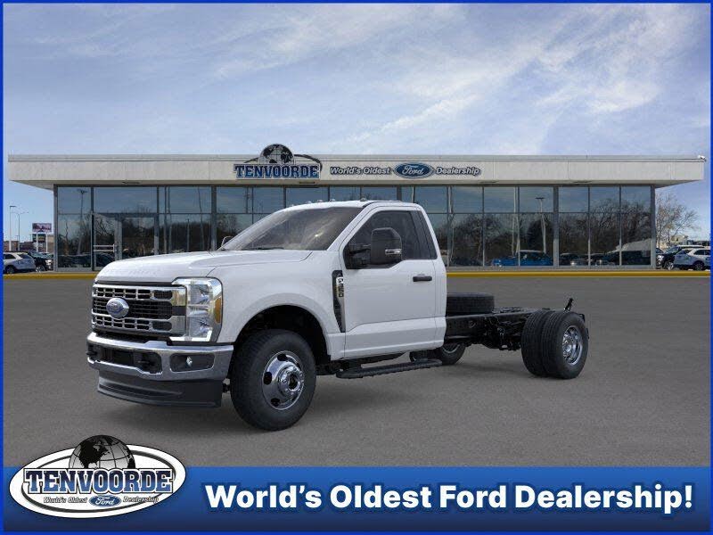 2026 Ford F-350 Super Duty Chassis XL Regular Cab DRW 4WD