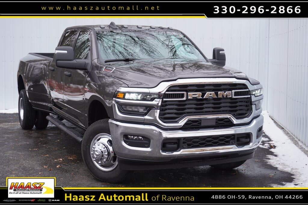 2026 RAM 3500 Tradesman Crew Cab LB DRW 4WD