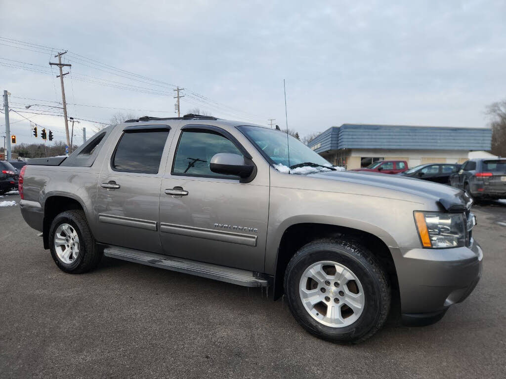 2012 Chevrolet Avalanche LS 4WD