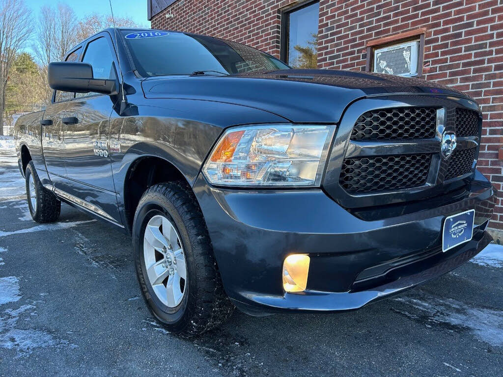 2016 RAM 1500 Express Quad Cab 4WD