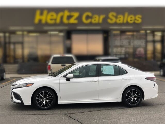 2024 Toyota Camry SE FWD