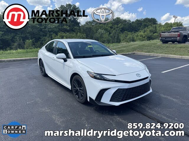 2025 Toyota Camry SE FWD