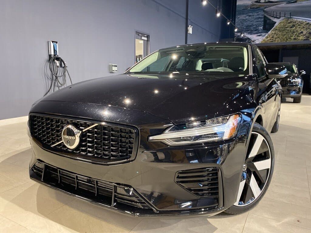 2025 Volvo S60 Recharge T8 Ultra eAWD