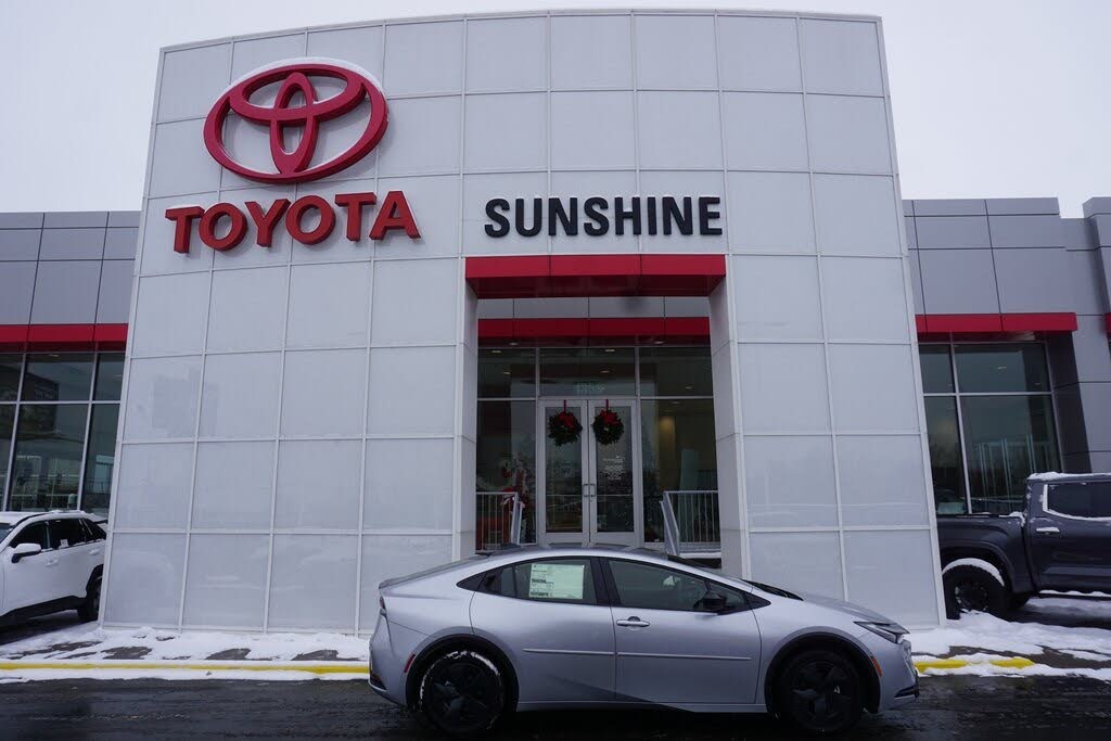 2026 Toyota Prius LE FWD