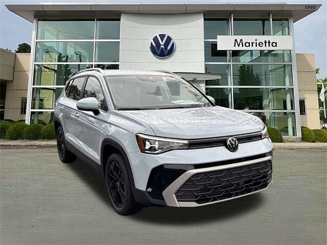 2026 Volkswagen Taos SE FWD