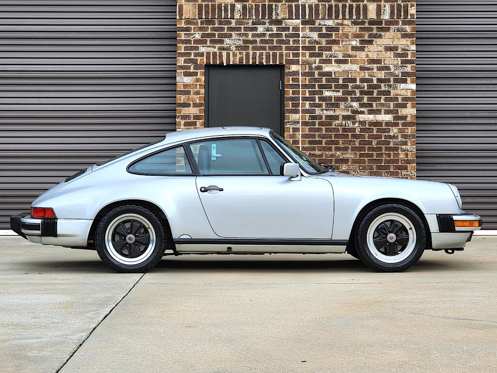1988 Porsche 911 Carrera Coupe