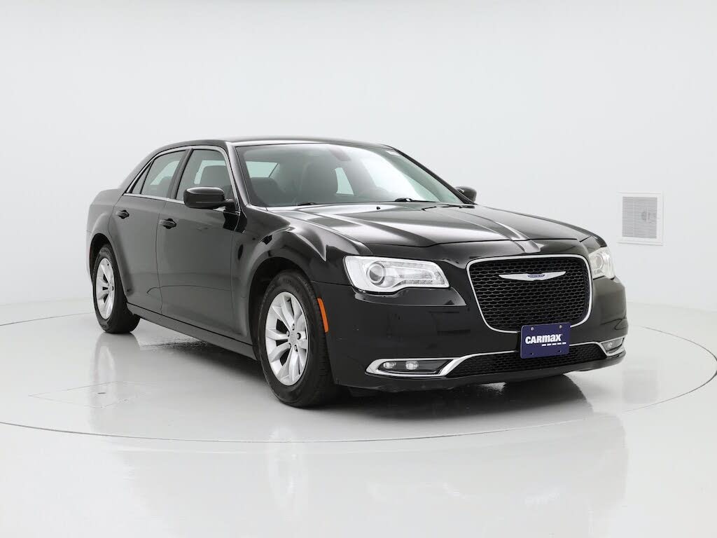 2015 Chrysler 300 Limited RWD