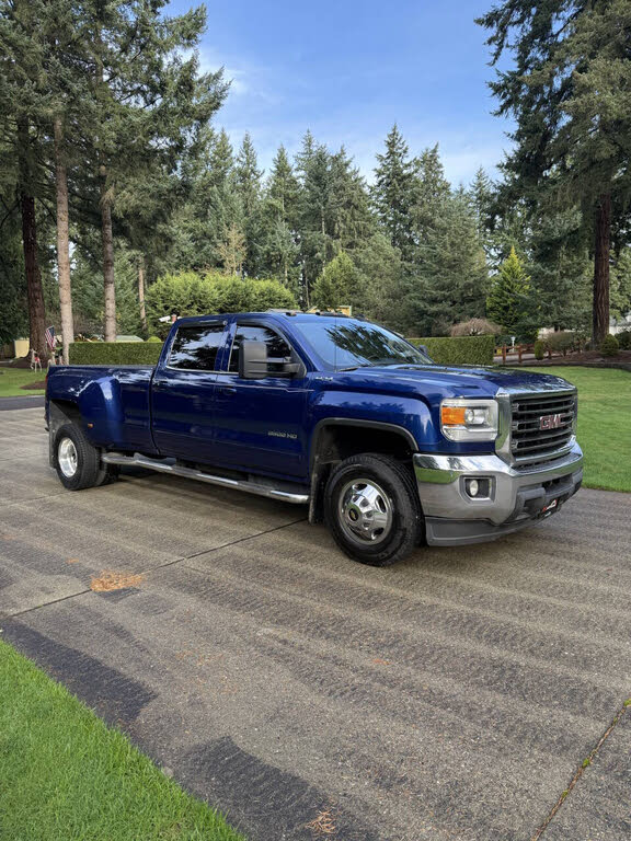 2015 GMC Sierra 3500HD SLE Crew Cab DRW 4WD