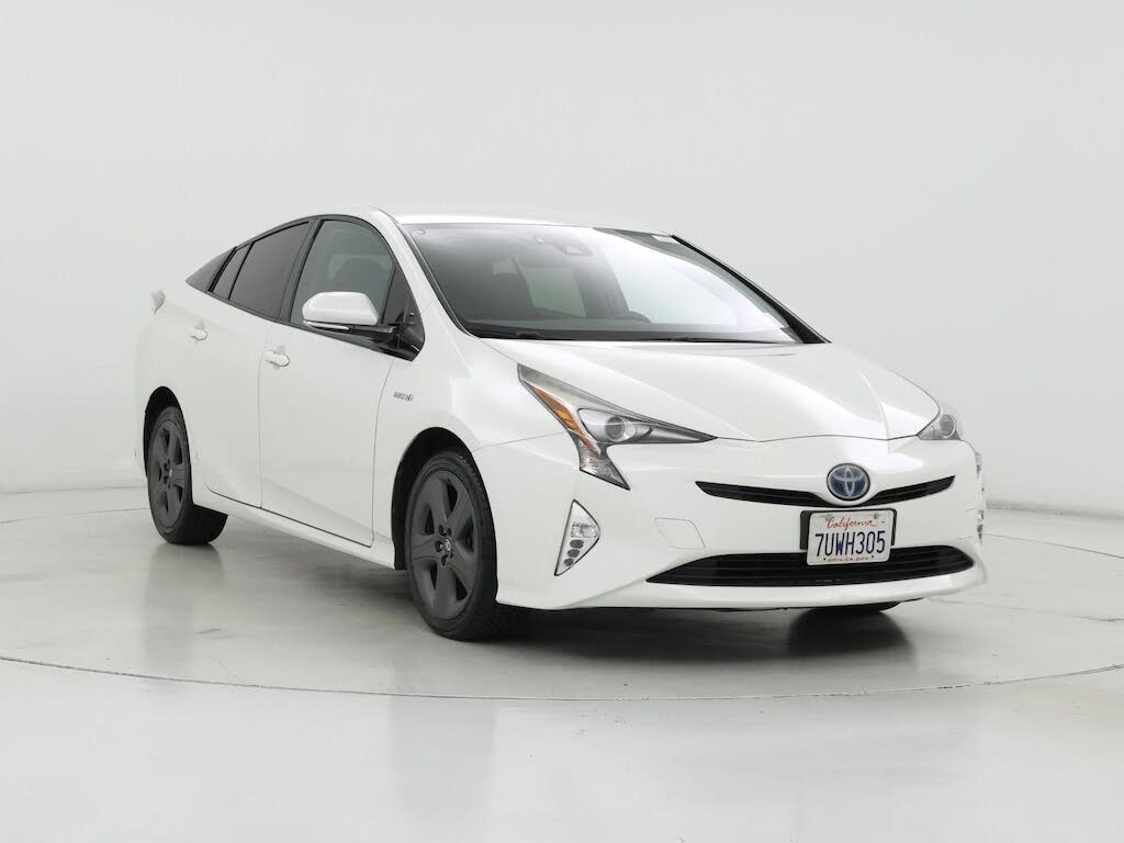 2016 Toyota Prius Four Touring FWD