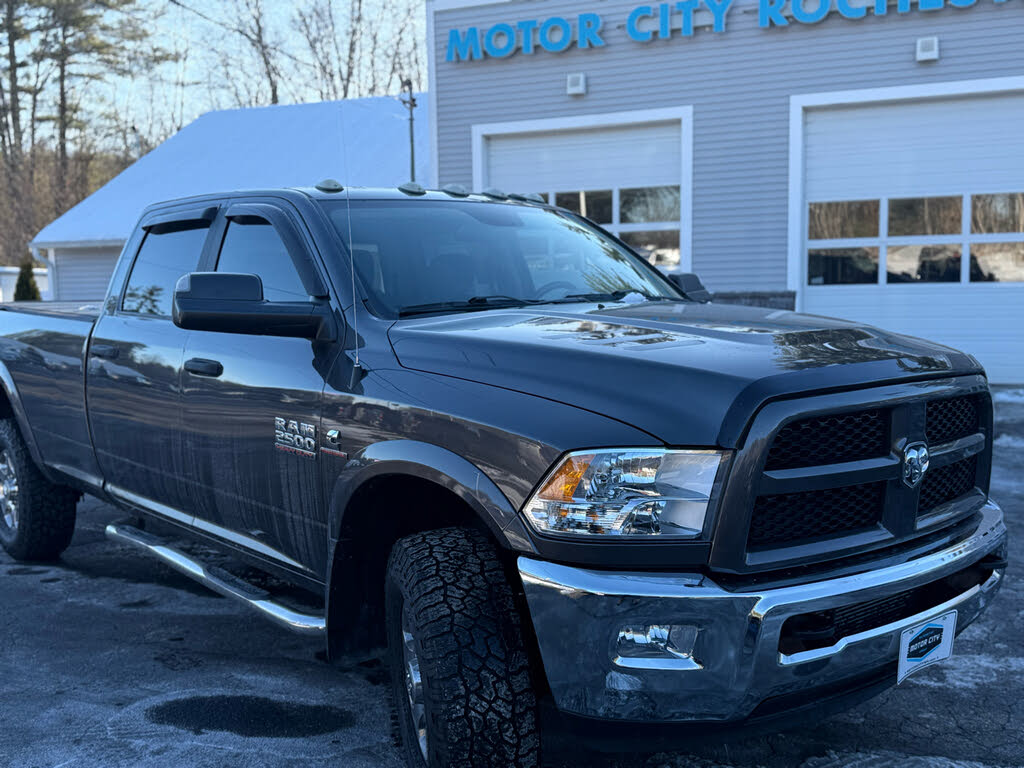 2017 RAM 2500 SLT Crew Cab LB 4WD
