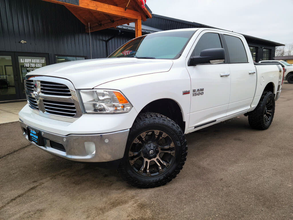 2018 RAM 1500 SLT Crew Cab 4WD