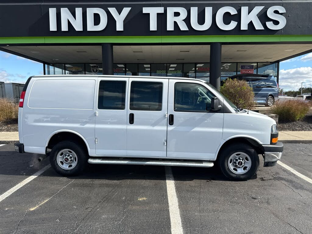 2024 GMC Savana Cargo 2500 RWD