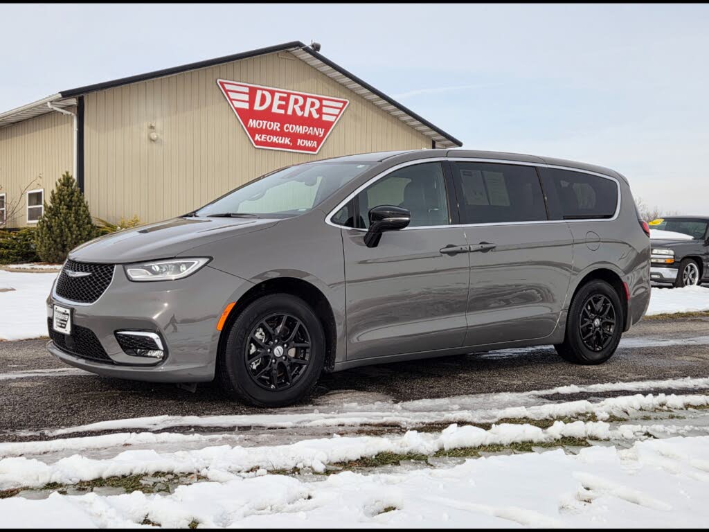 2025 Chrysler Pacifica Select FWD
