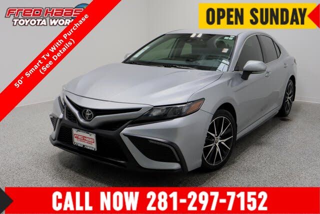 2024 Toyota Camry SE FWD