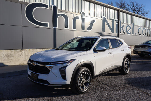 2025 Chevrolet Trax LT FWD