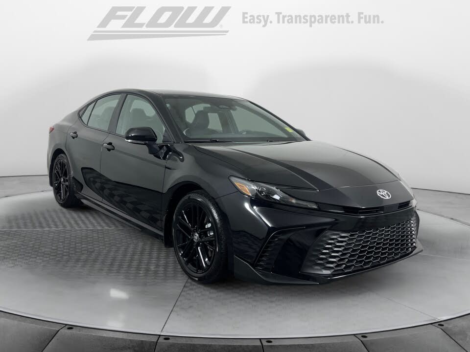 2025 Toyota Camry SE FWD