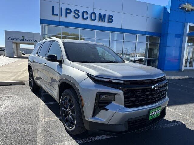 2026 Chevrolet Traverse LT FWD