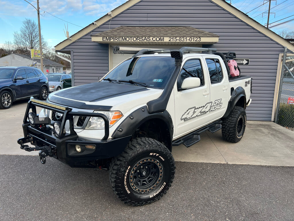 2016 Nissan Frontier PRO-4X Crew Cab 4WD