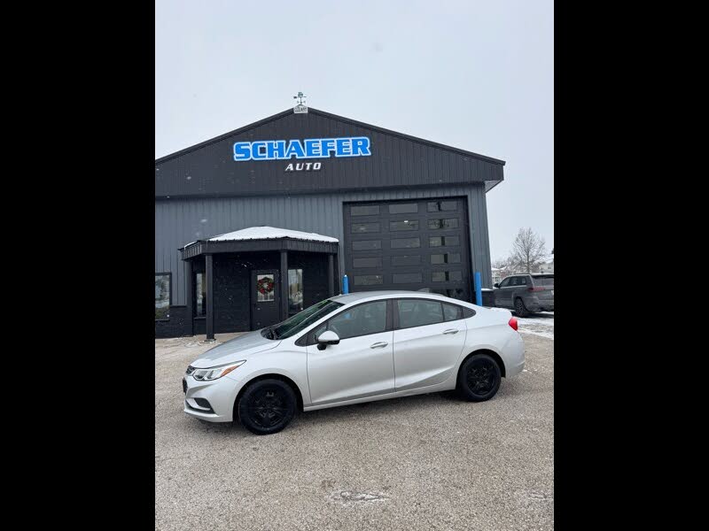 2017 Chevrolet Cruze LS Sedan FWD