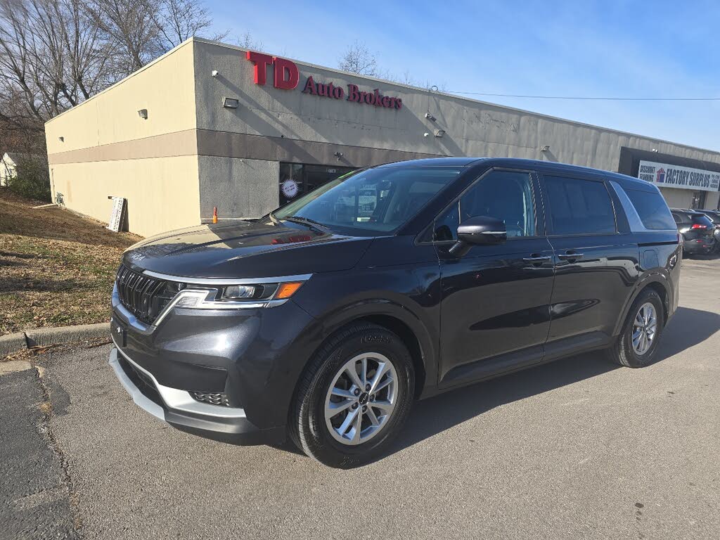 2022 Kia Carnival LX FWD