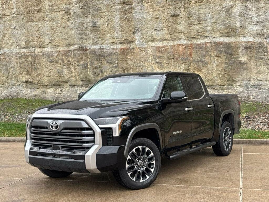 2023 Toyota Tundra Limited CrewMax Cab 4WD