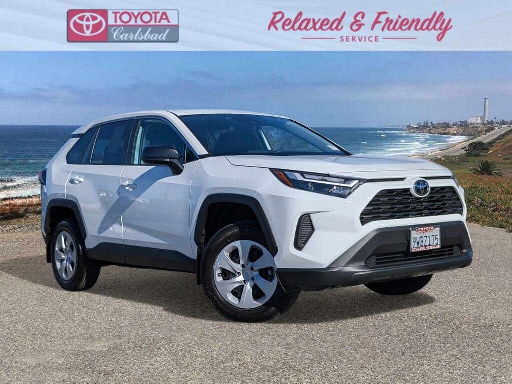 2025 Toyota RAV4 LE FWD