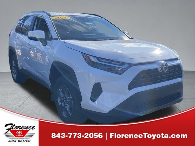 2025 Toyota RAV4 XLE FWD