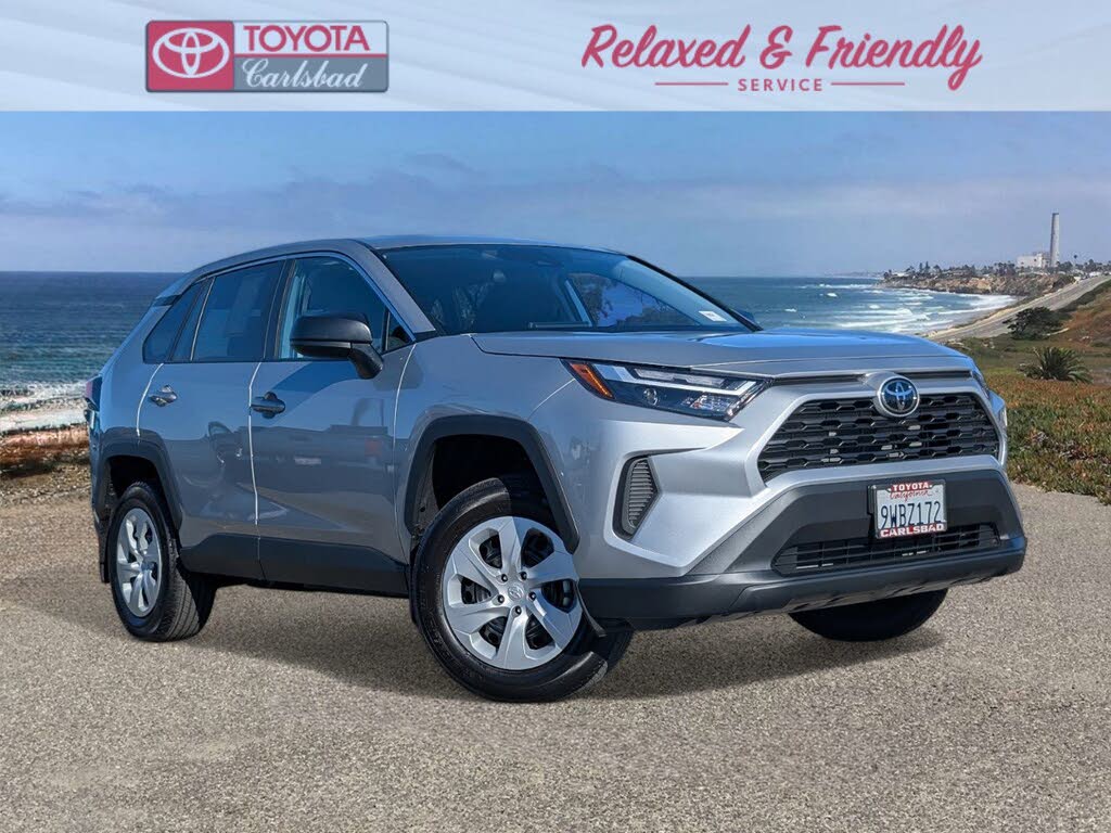 2025 Toyota RAV4 LE FWD
