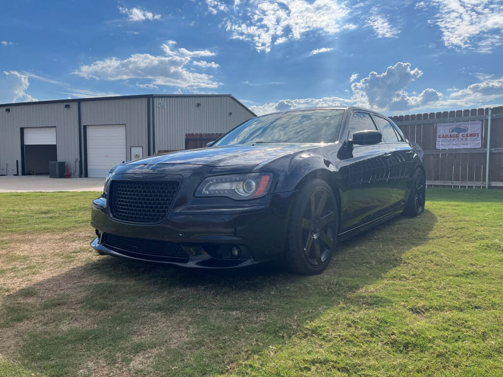 2013 Chrysler 300 SRT8 RWD
