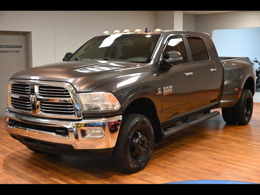 2015 RAM 3500 SLT Mega Cab DRW 4WD