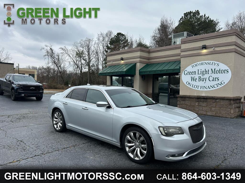 2020 Chrysler 300 Limited RWD