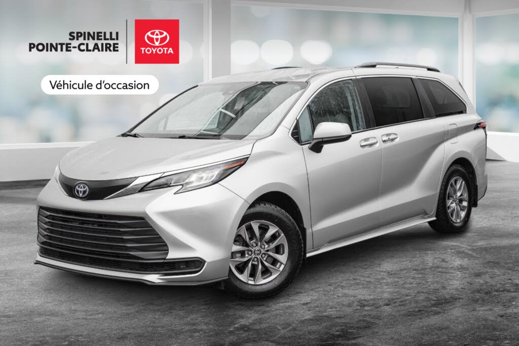 2022 Toyota Sienna LE 8-Passenger FWD