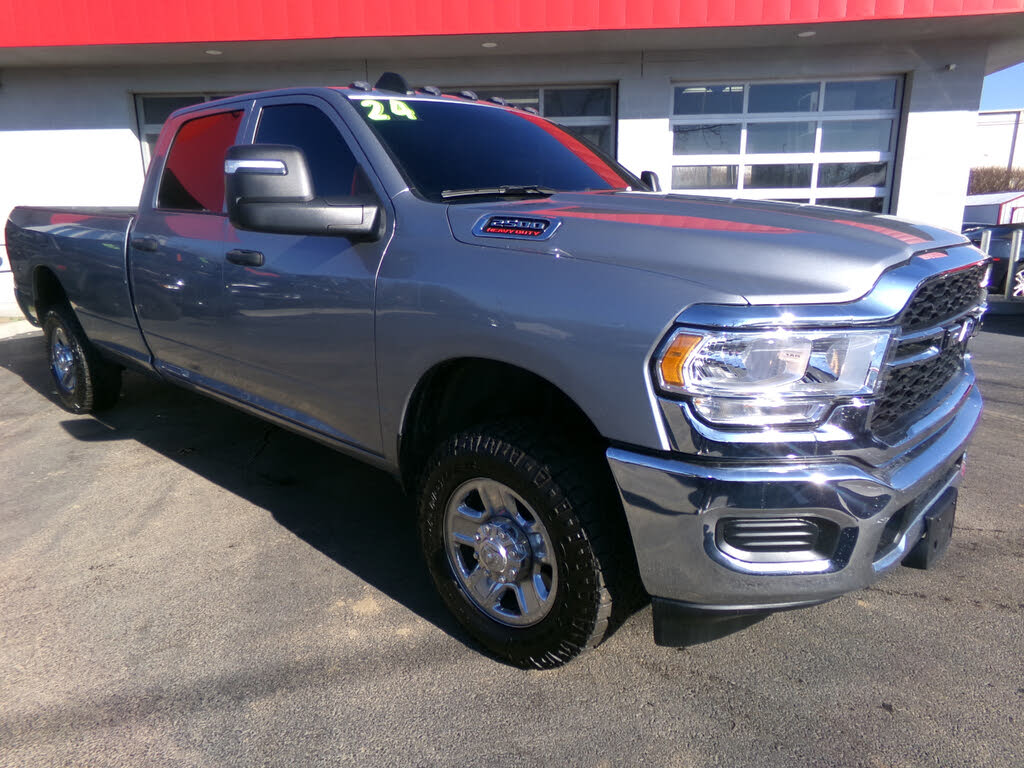 2024 RAM 2500 Tradesman Crew Cab LB 4WD