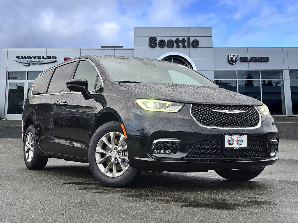 2026 Chrysler Pacifica Select AWD