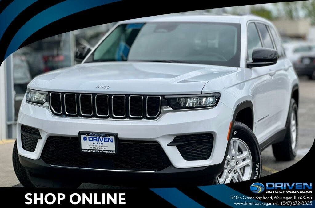 2022 Jeep Grand Cherokee Laredo 4WD