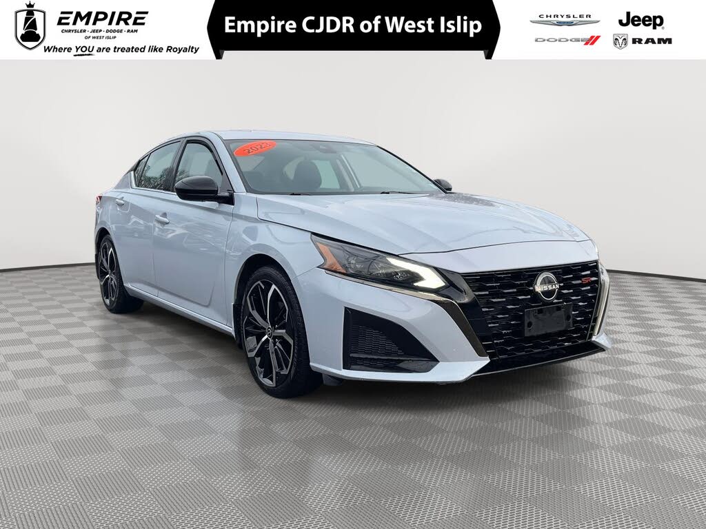 2023 Nissan Altima 2.5 SR FWD