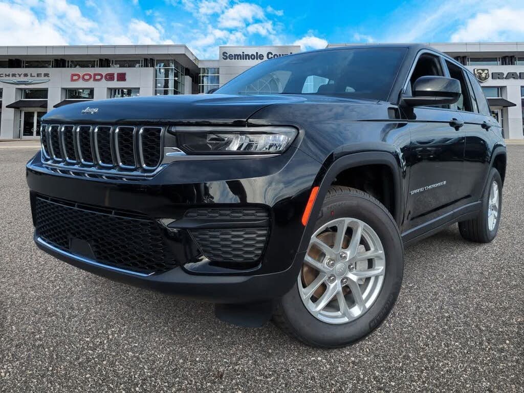 2025 Jeep Grand Cherokee Laredo 4WD