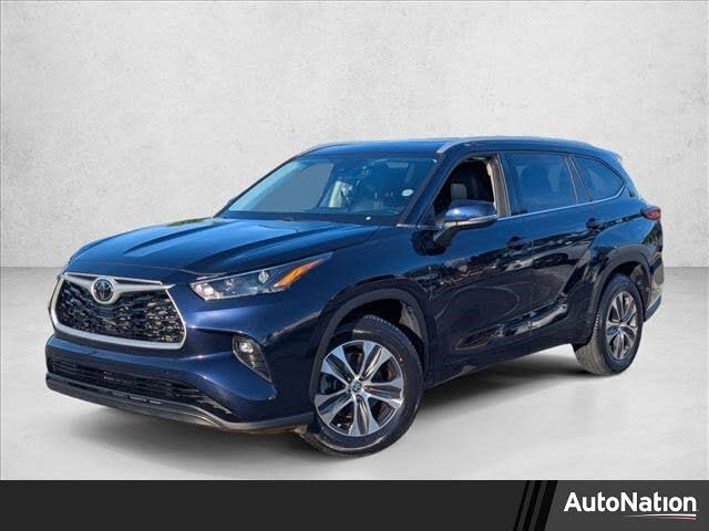 2022 Toyota Highlander XLE FWD