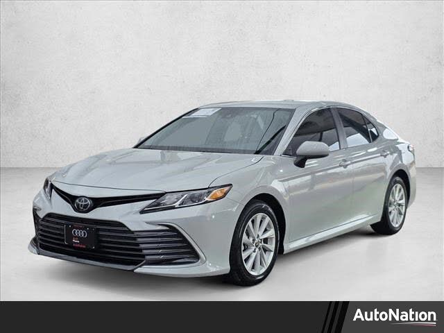 2024 Toyota Camry LE FWD