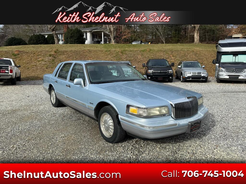 1997 Lincoln Town Car Signature