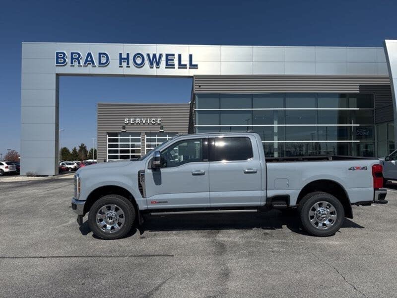 2025 Ford F-350 Super Duty Lariat Crew Cab 4WD