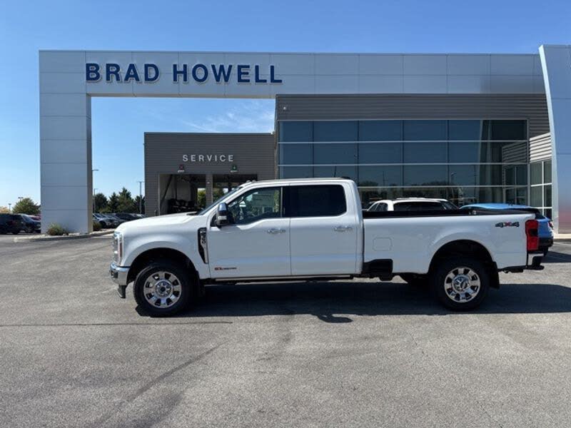 2026 Ford F-350 Super Duty Lariat Crew Cab 4WD