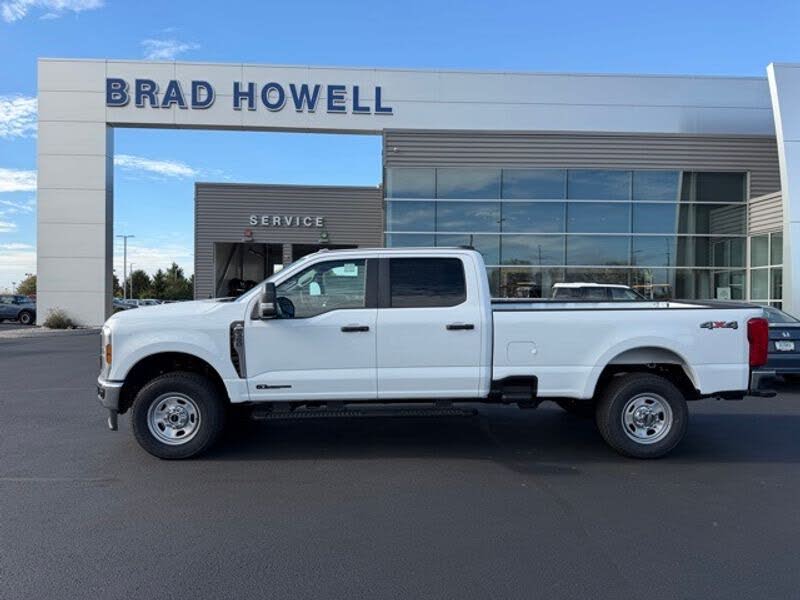 2026 Ford F-350 Super Duty XL Crew Cab 4WD