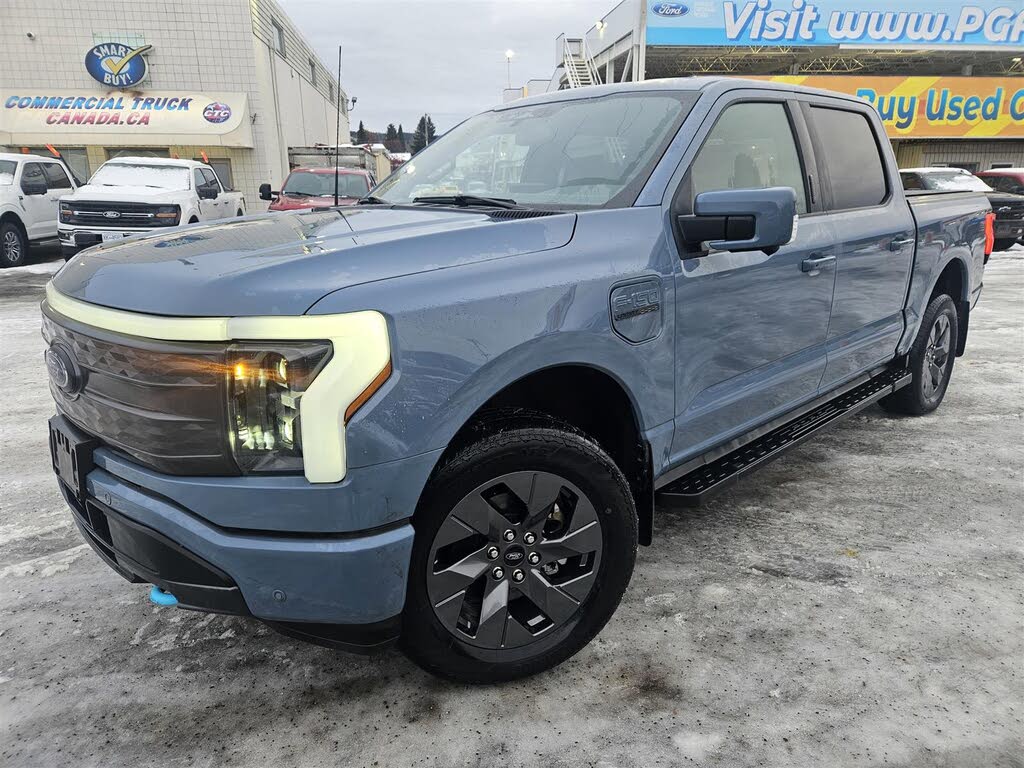 2023 Ford F-150 Lightning Lariat SuperCrew AWD