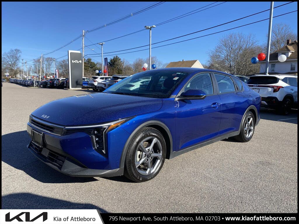 2025 Kia K4 LXS FWD